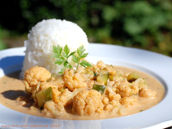 Blumenkohl-Curry mit Zucchini