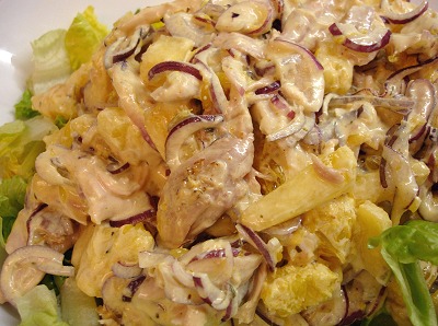 Geflügelsalat mit Ananas und Orange