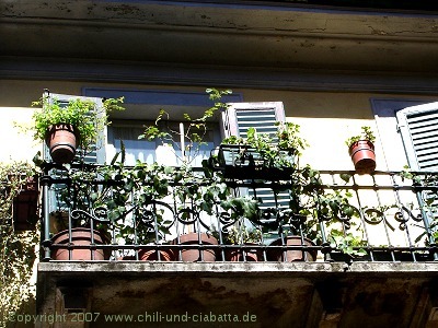 Balkon in Intra