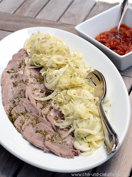 Kalbszungensalat mit Fenchel, Estragon und Tomaten-Relish