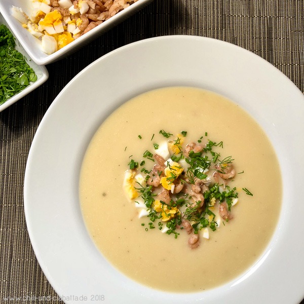 Kartoffelsuppe mit Krabben und Ei