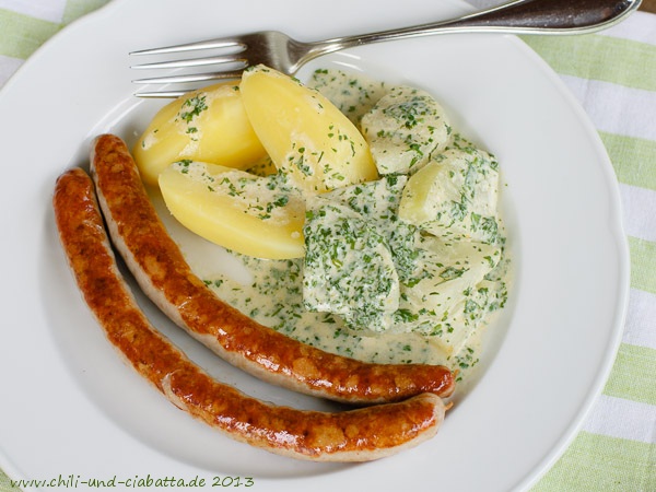 Bratwurst mit Kohlrabi in Kerbel-Zitronensauce