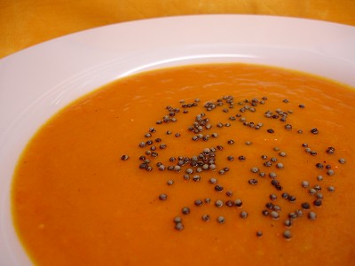 Kürbis-Tomaten-Suppe