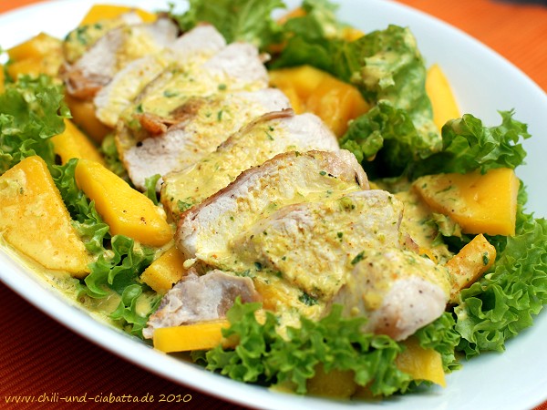 Mango-Huhn-Salat mit Currysauce