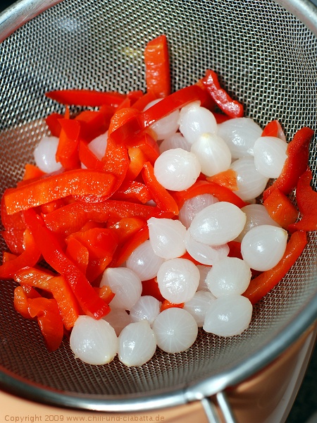 Paprika und Silberzwiebeln