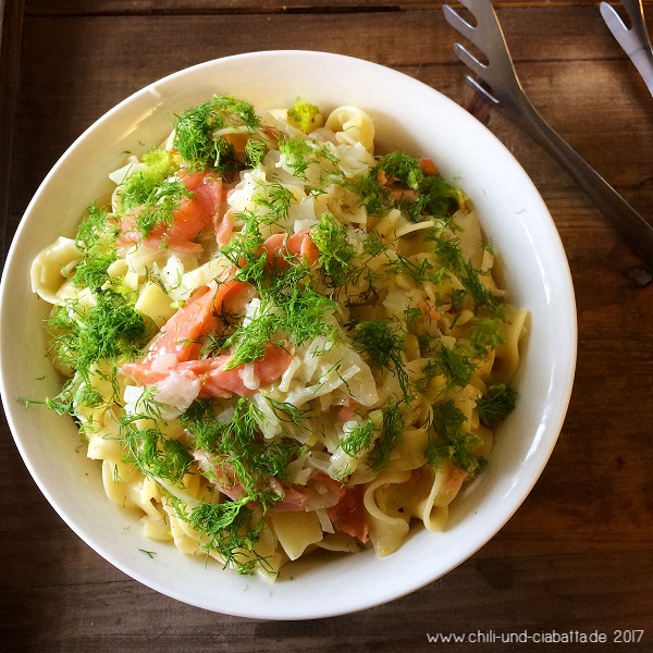 Pasta mit geschmortem Sahne-Fenchel und Räucherlachs