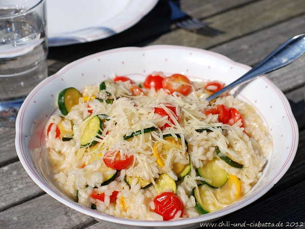 Risotto mit Zucchini und Kirschtomaten – Chili und Ciabatta