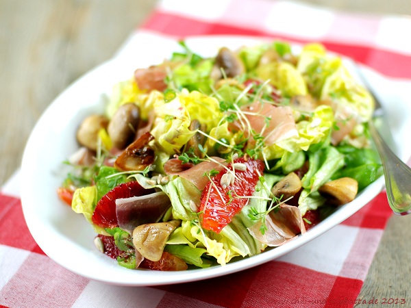 Salat mit Blutorangen und Champignons