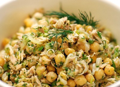 Tunfischsalat mit Kichererbsen